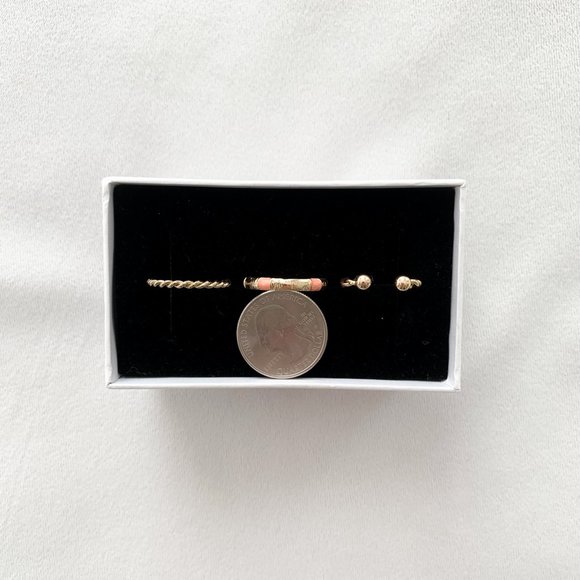 Anthropologie Jewelry Anthropologie Golden Twisted Minimalist Ring